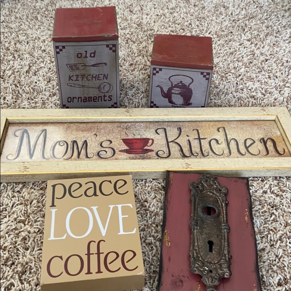 Kitchen decorations